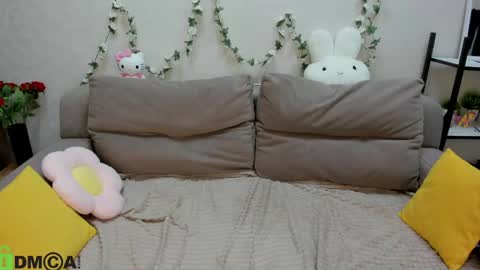 Sylvia online show from May 8, 1:11 am