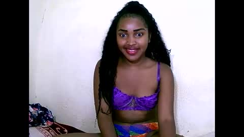 sylviasexy27 online show from January 1, 2:30 am