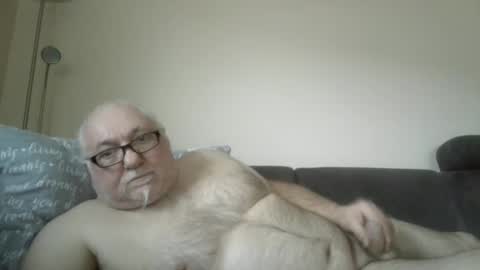 synek65 online show from December 31, 1:52 pm