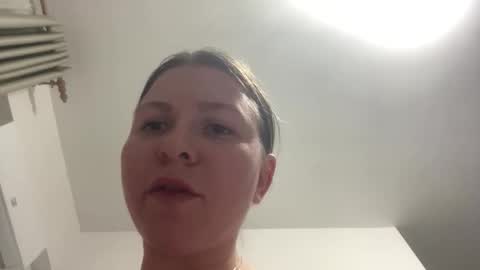 Alice online show from April 9, 9:20 pm