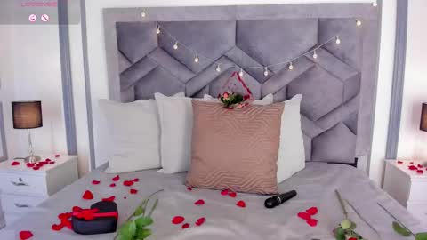 Tahlia Moreau online show from February 15, 4:04 am