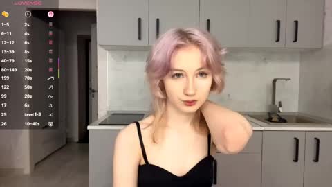 Tessa online show from May 14, 11:08 am