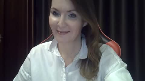 Snapshot of taisialucky77 chatting on October 17, 6:23 pm taisialucky77 online show from October 17, 6:23 pm