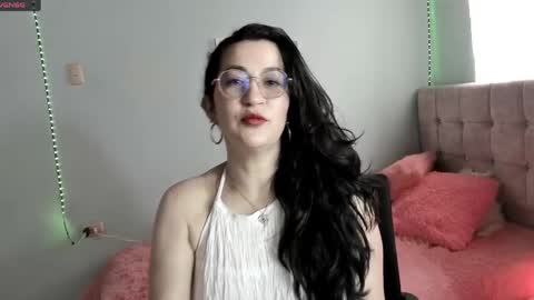 Talia  mia online show from April 29, 1:38 pm