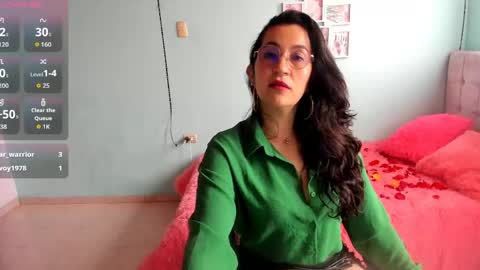 Talia  mia online show from May 8, 2:56 pm