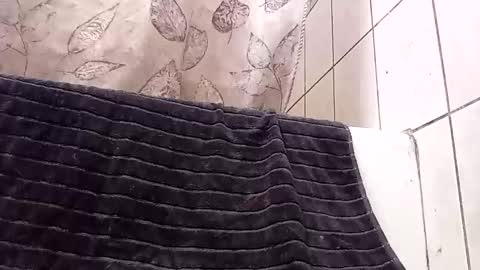 tall6feet7inch online show from December 23, 2:18 am