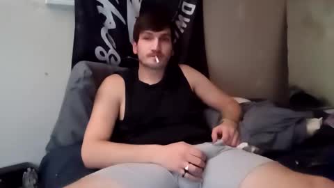 tallerandhandsomer online show from December 14, 11:27 am