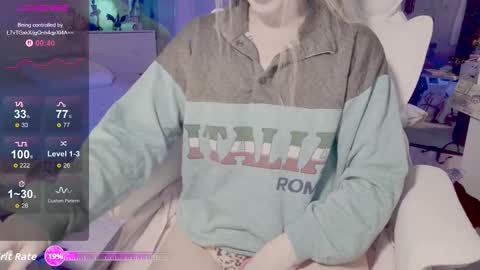 Snapshot of talulaa chatting on October 17, 6:23 pm Talula - OF talulaa online show from October 17, 6:23 pm