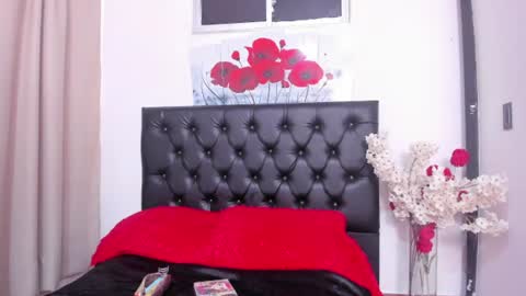 Hi im sara online show from July 8, 1:14 pm