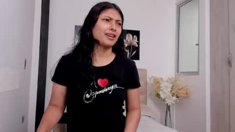 Hi im sara online show from July 24, 1:08 pm