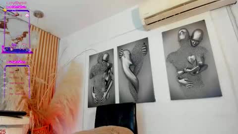 Snapshot of tamara_sex7 chatting on October 3, 9:45 pm T A M A R A online show from October 3, 9:45 pm