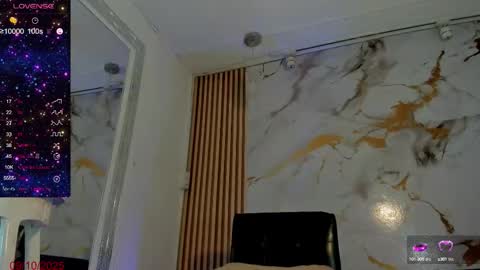 Snapshot of tamara_sex7 chatting on October 9, 8:14 pm T A M A R A online show from October 9, 8:14 pm