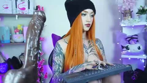 Cami 3 online show from February 10, 7:47 am