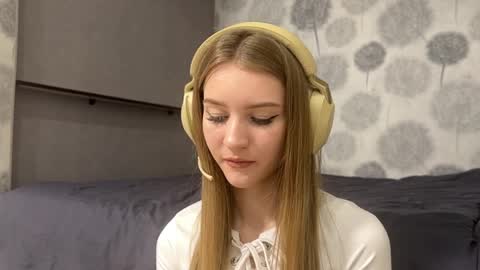 Melissa online show from March 30, 12:27 pm