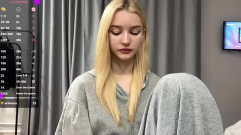 Melissa online show from May 27, 2:25 pm