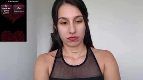 Snapshot of tammyandrade_ chatting on February 14, 8:59 pm tammy online show from February 14, 8:59 pm