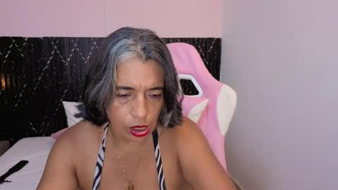 Tammy Lynn online show from April 14, 7:39 pm