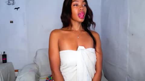 tamylynn online show from March 27, 9:05 pm