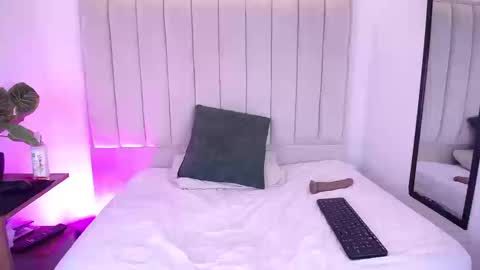 tania_ass online show from January 15, 2:04 pm