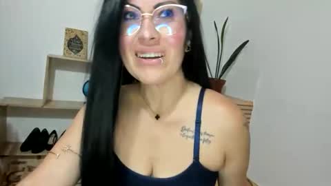 tania online show from May 29, 7:34 pm