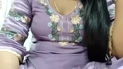 taniya_roy4628 online show from March 22, 12:53 pm