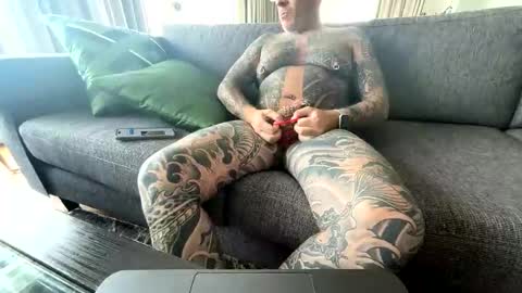 Tank Guy online show from February 1, 2:41 am