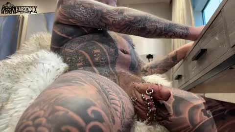 Tank Guy online show from April 17, 9:39 pm