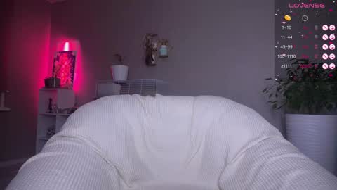 Tanya acid       online show from October 10, 3:01 am