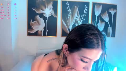 Tara Lawrence online show from October 5, 3:37 am