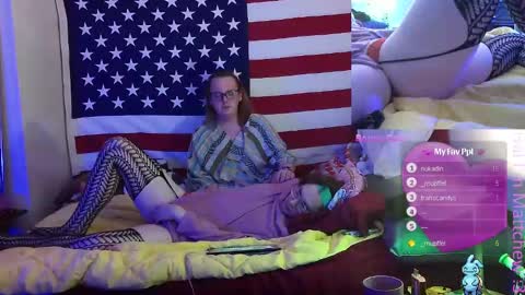 Snapshot of tasteflavored_femboy chatting on February 16, 5:26 am Taste online show from February 16, 5:26 am