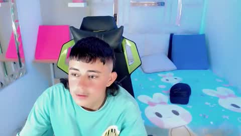 T A T A N online show from September 17, 7:28 pm