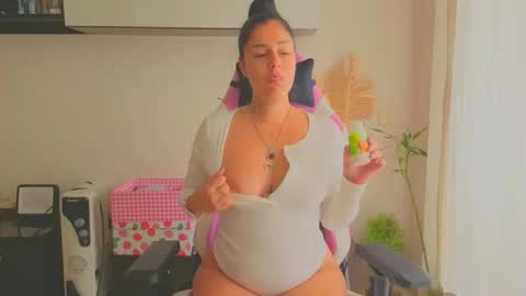 tatiana2224 online show from February 5, 9:35 am