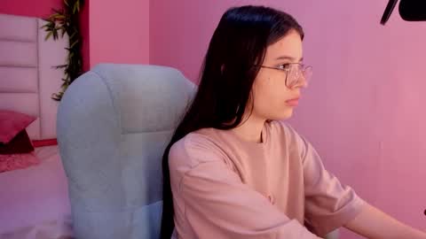 tatiana_arboleda online show from March 23, 2:05 am