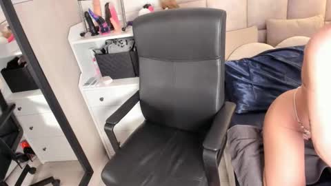 tatjana_official online show from March 7, 9:09 am