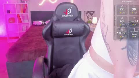 tattoo_artbaby online show from April 12, 6:39 am