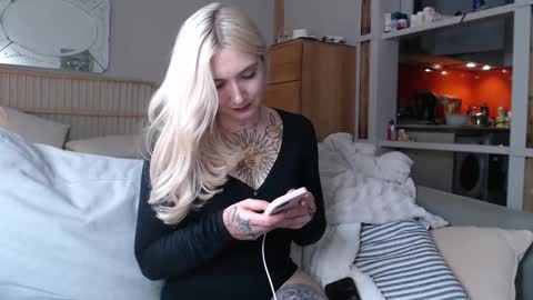 tattoobbgirl online show from February 24, 2:58 pm