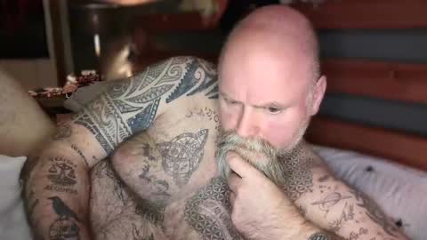 Snapshot of tattooeddilf01 chatting on September 26, 11:24 pm Tattooeddilf 01 online show from September 26, 11:24 pm