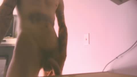 Mr. Favorite online show from December 8, 2:19 pm