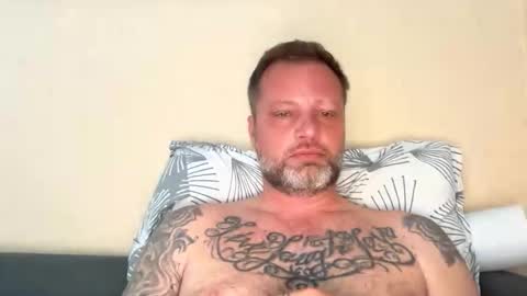tattoomanforgirls online show from May 25, 6:25 pm
