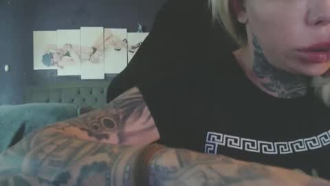 tatuada_safada online show from March 3, 4:08 am