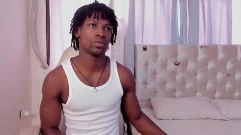 tau_montes online show from October 20, 1:16 pm