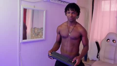 tau_montes online show from November 20, 2:47 pm