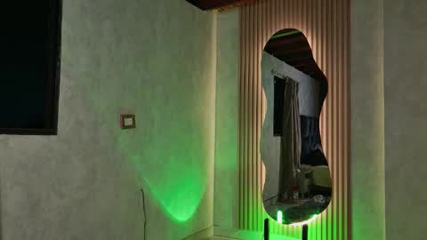 taurito___ online show from December 15, 12:06 am