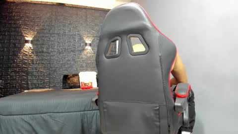  T A U R U S  online show from October 20, 3:33 am