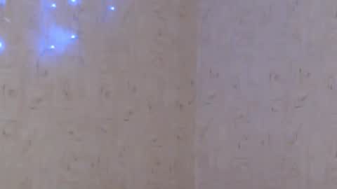 Taya online show from March 4, 7:44 pm