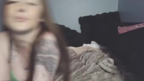 Taya online show from May 6, 4:40 am