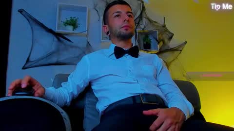 tayer_bennet online show from October 10, 11:42 pm