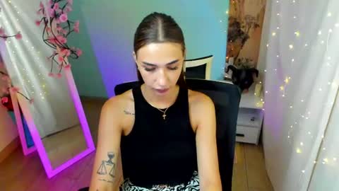 Tayla online show from June 23, 8:33 am