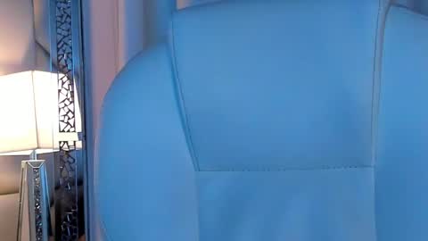 tayler_swift1 online show from December 5, 5:12 pm