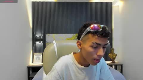 TAYLER online show from January 14, 2:52 am